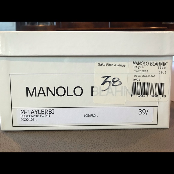 Manolo Blahnik electric blue pointed toe pumps - Picture 5 of 5